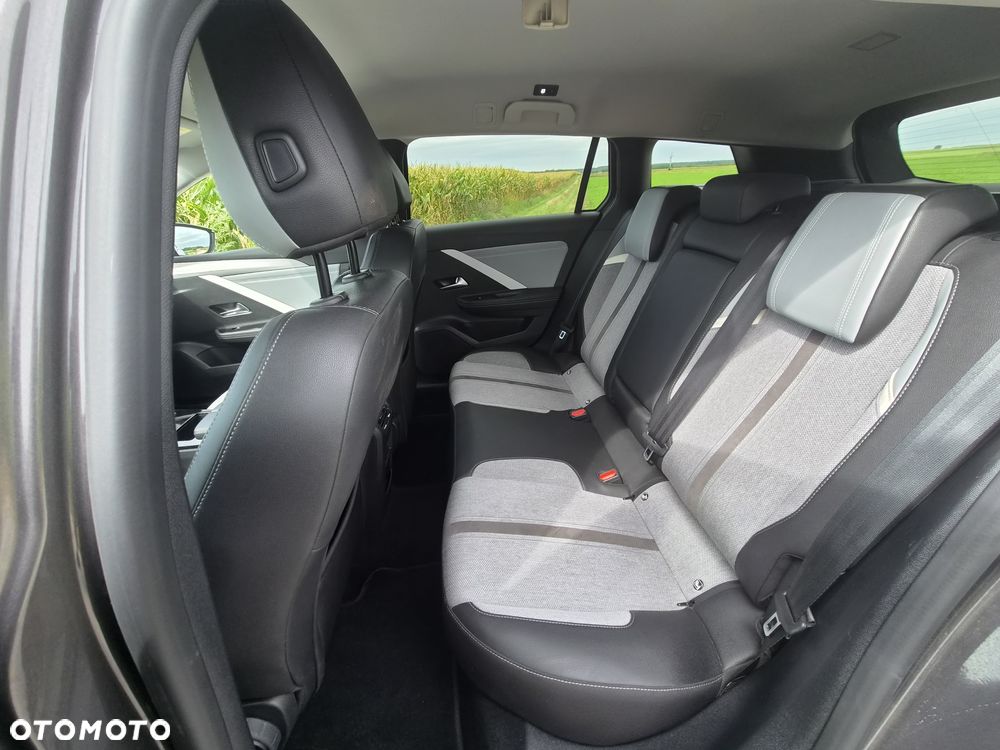 Opel Astra 1.5 D Automatik Business Edition - 15