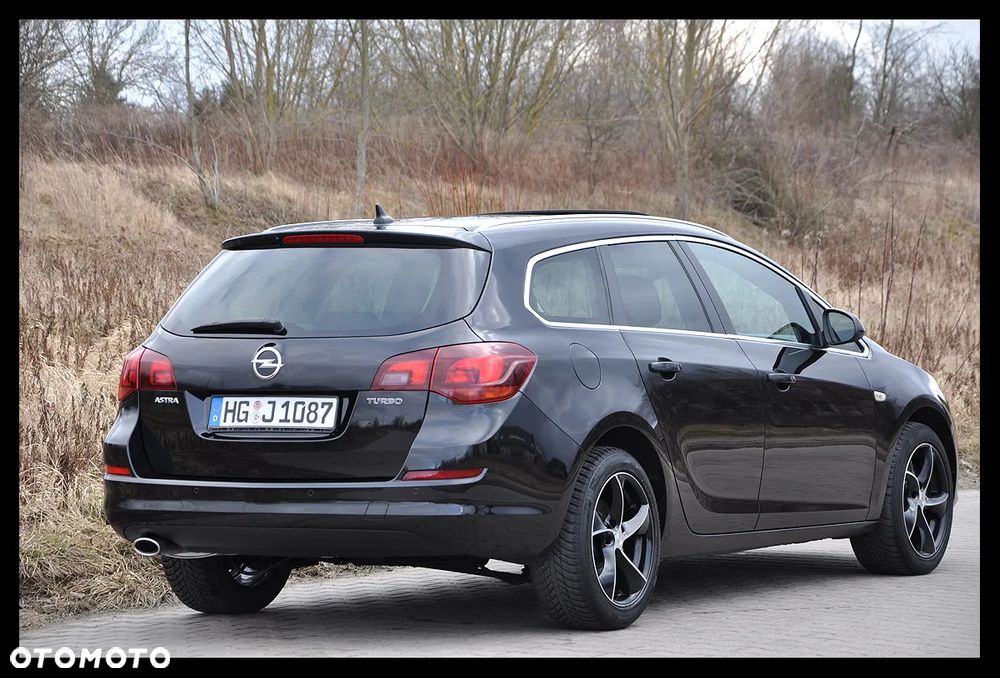 Opel Astra 1.6 Turbo Innovation - 16
