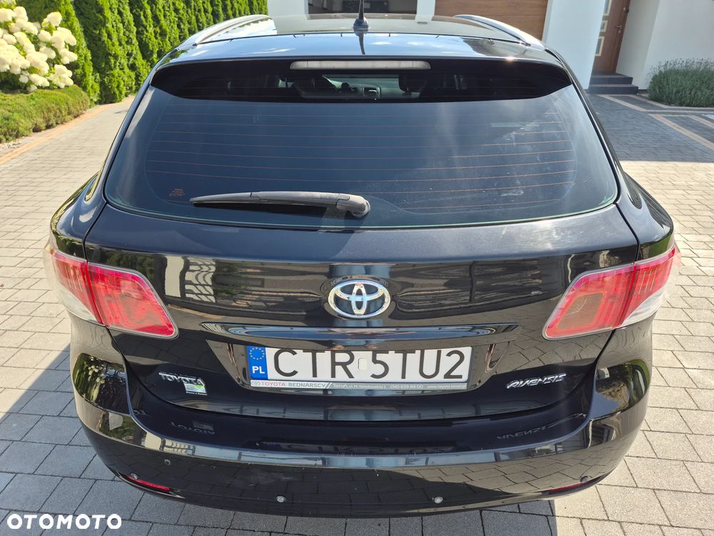 Toyota Avensis 1.8 Sol - 5