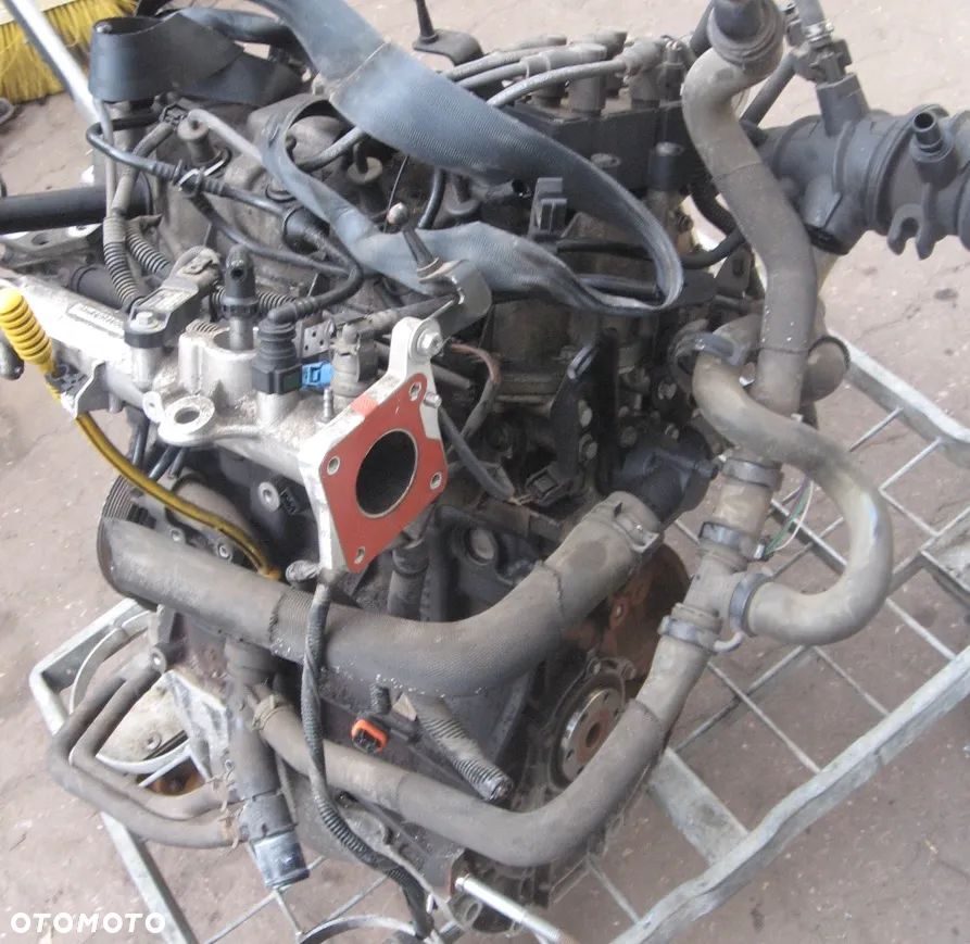 D4F H784 silnik motor 1.2 TCE CLIO III MODUS RENAULT - 2