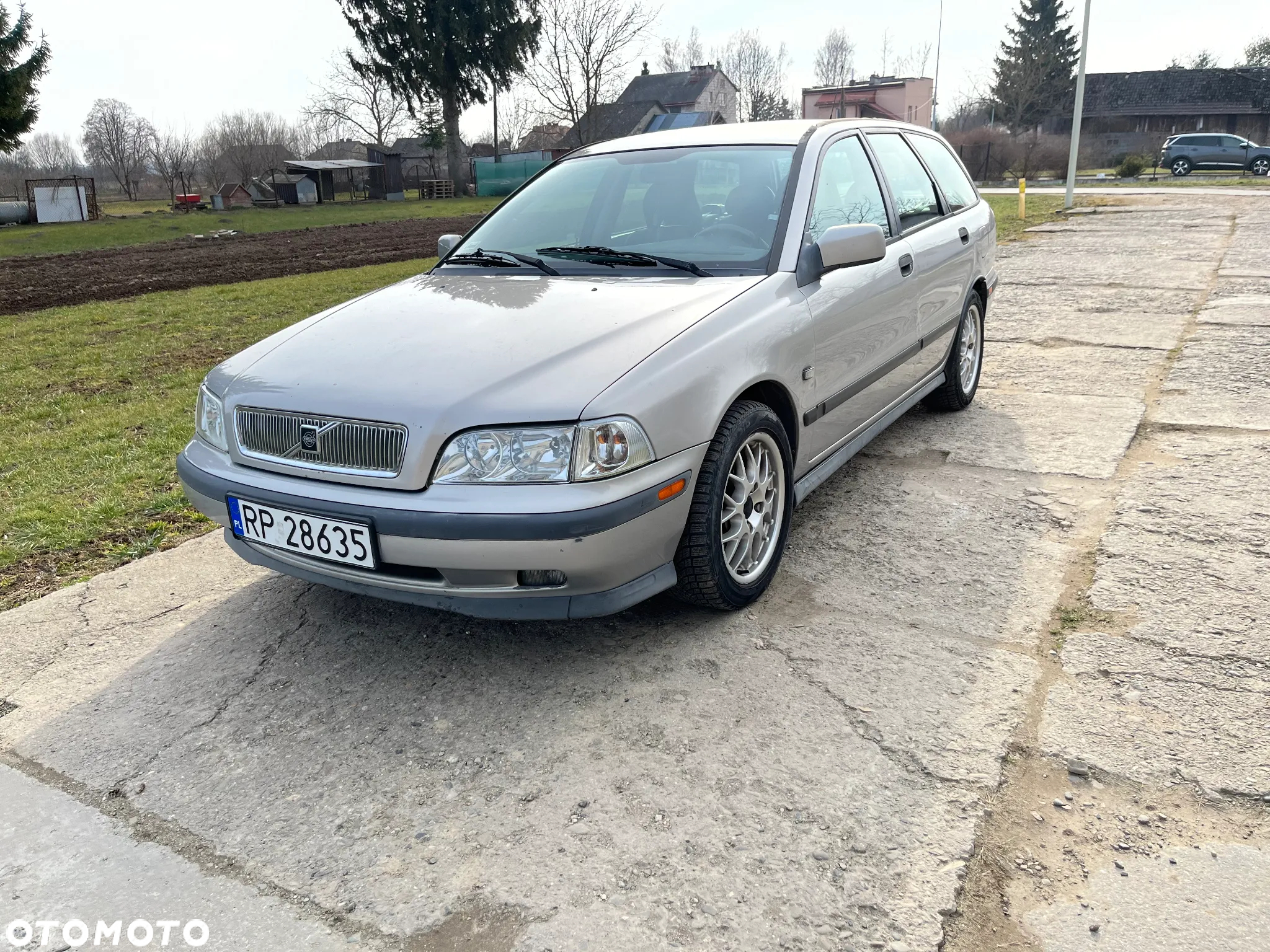 Volvo V40 1.9 T-4 - 3