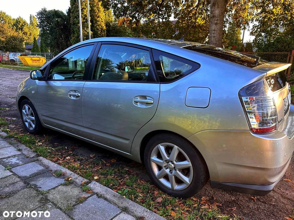 Toyota Prius 1.5 VVT-i Prestige - 5