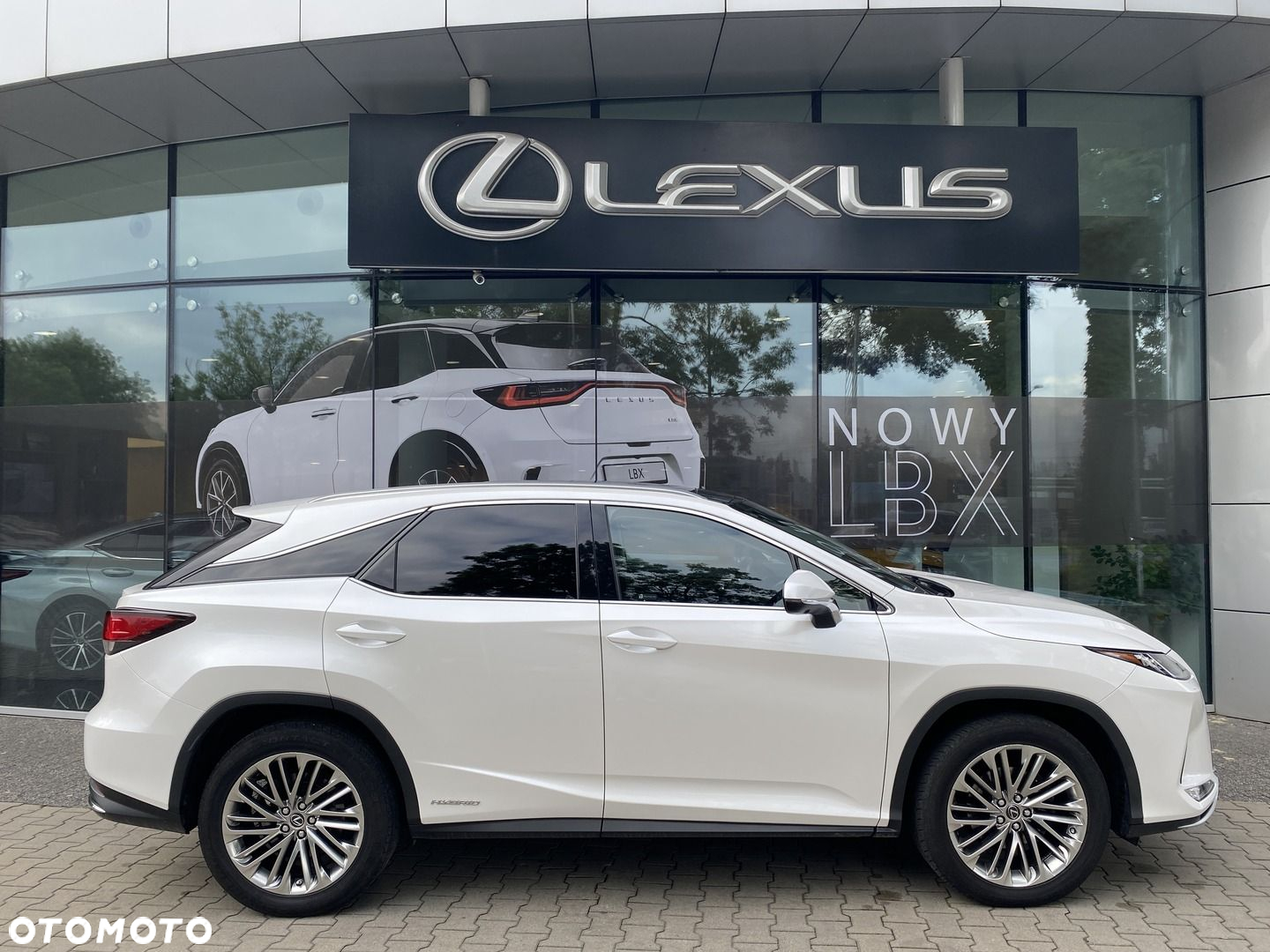 Lexus RX - 12