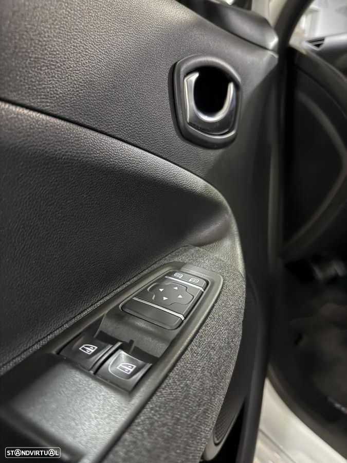 Renault Zoe (c/ Bateria) E-Tech EV50 Equilibre - 6