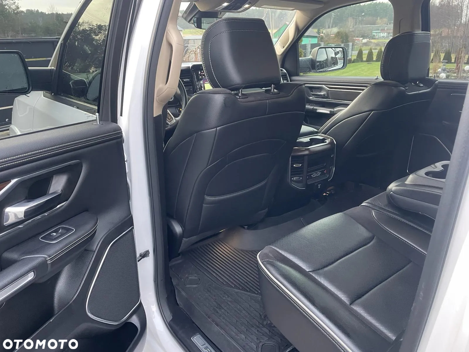 RAM 1500 5.7 Crew Cab Laramie - 9