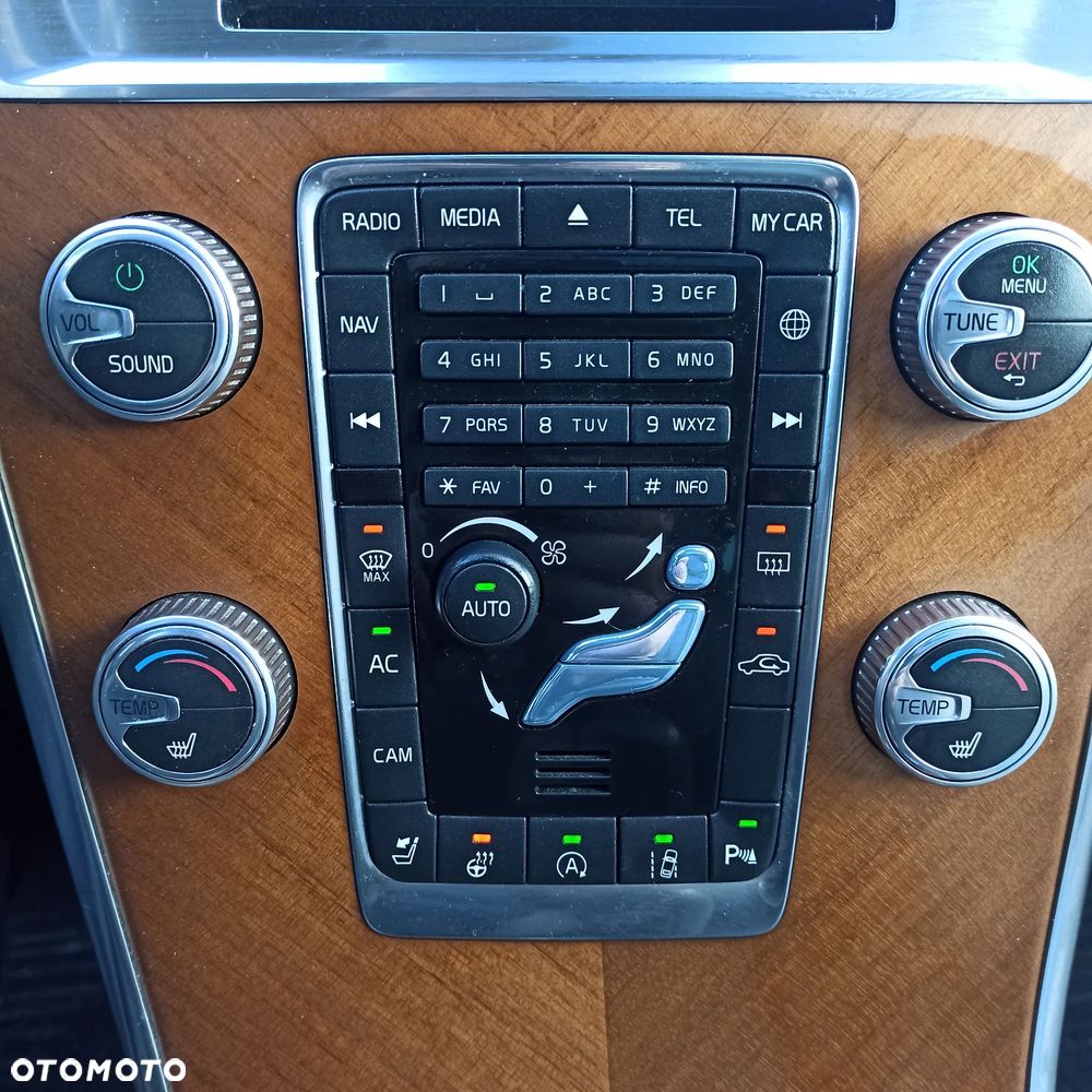 Volvo XC 60 - 33
