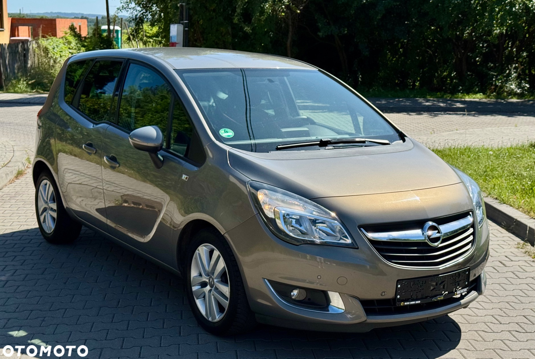 Opel Meriva 1.4 T Cosmo S&S - 3