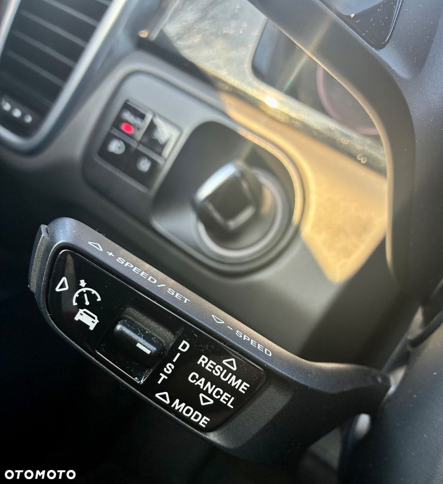 Porsche Cayenne Standard - 9