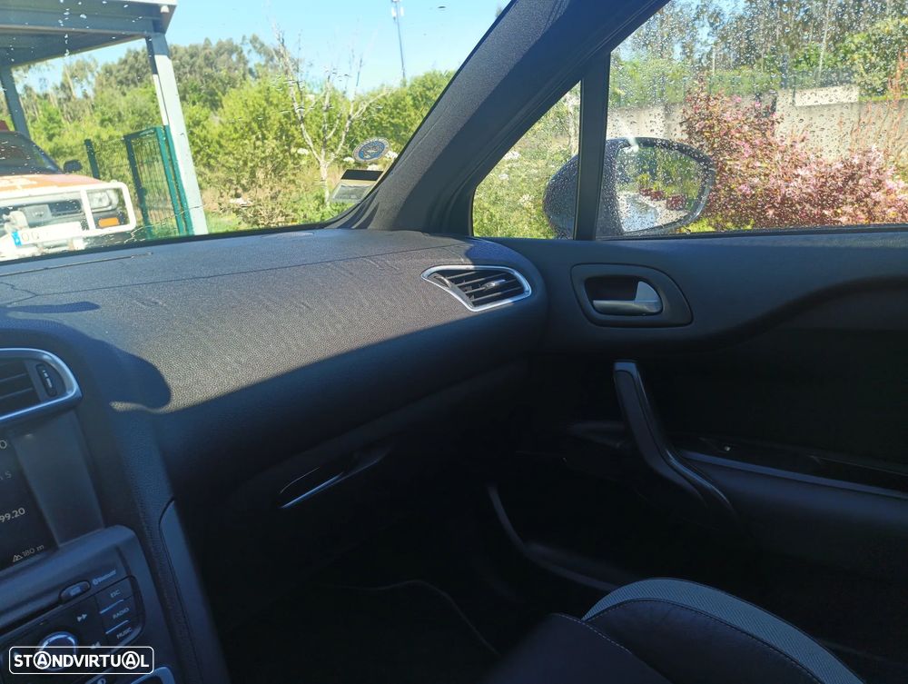 Citroën DS4 1.6 e-HDi So Chic CVP6 - 2