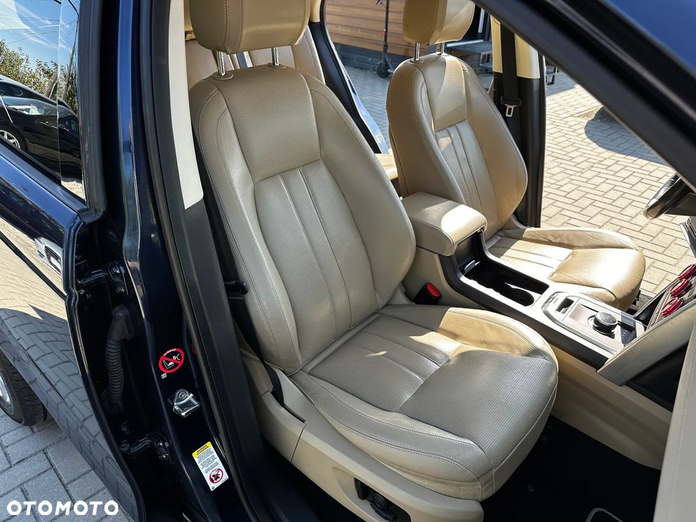 Land Rover Discovery Sport - 22