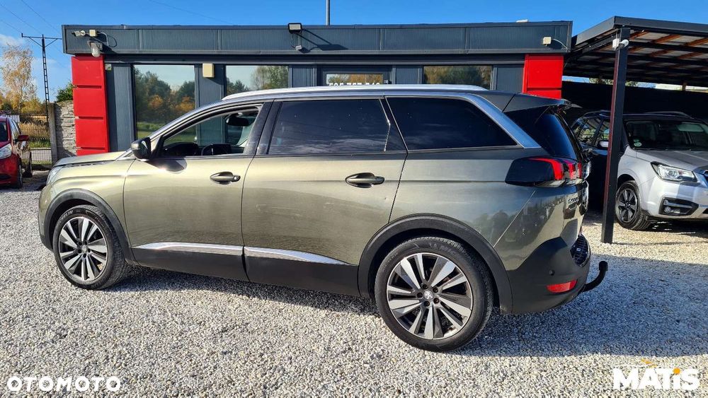 Peugeot 5008 - 9