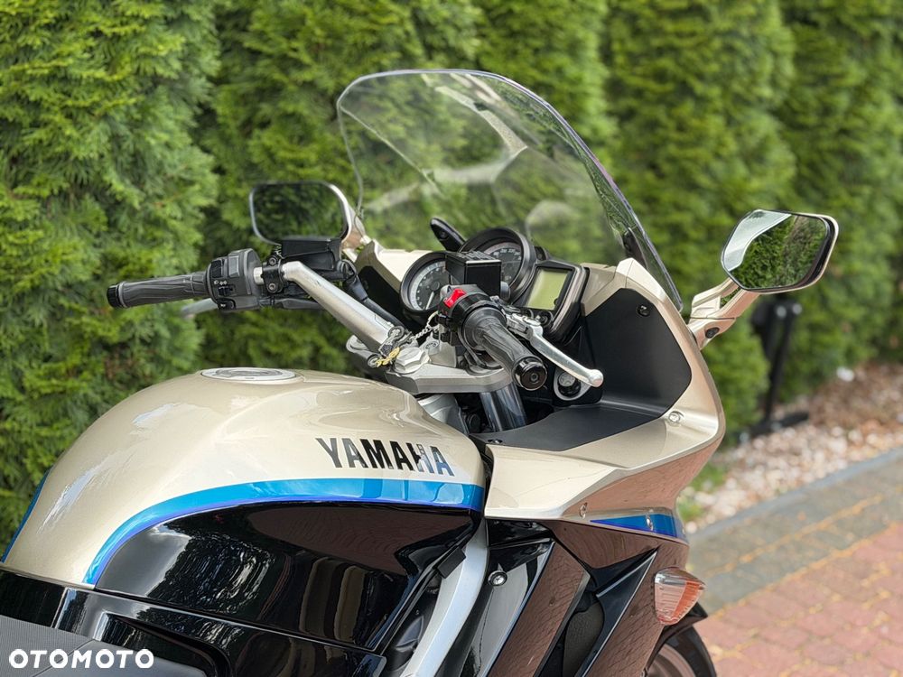 Yamaha FJR - 14