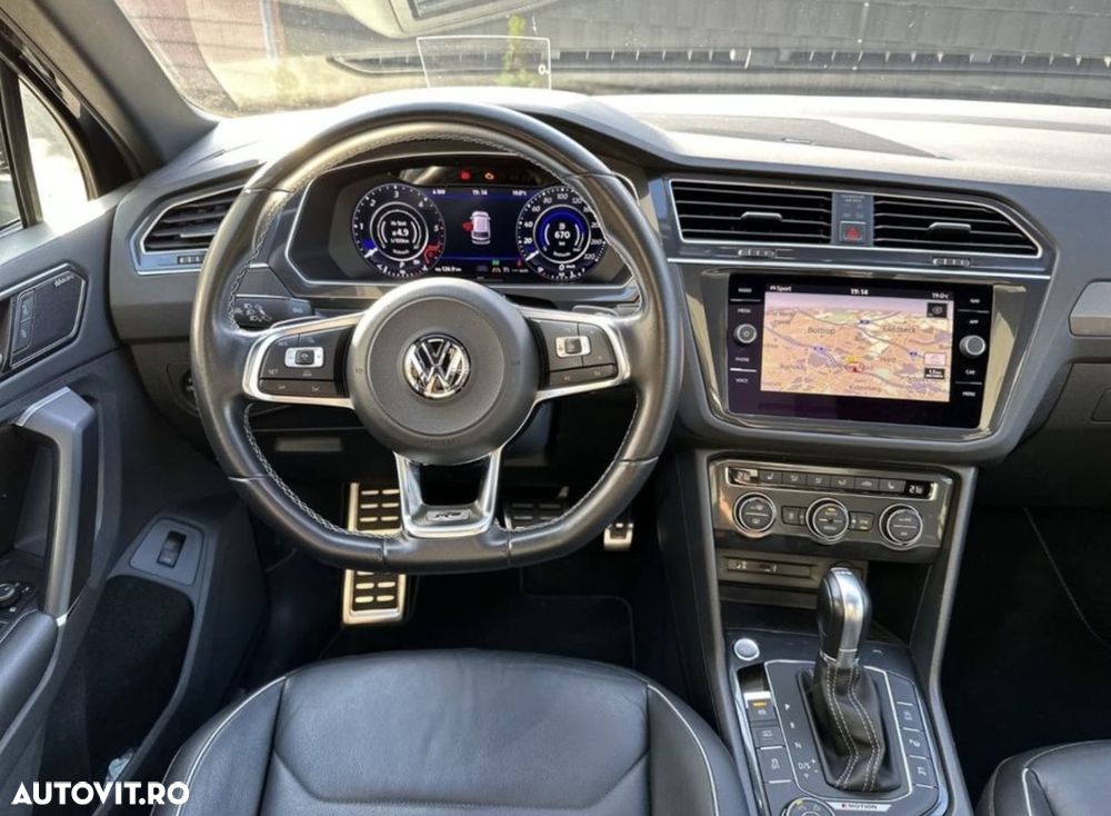 Volkswagen Tiguan 2.0 TDI SCR 4MOTION DSG R-Line - 4