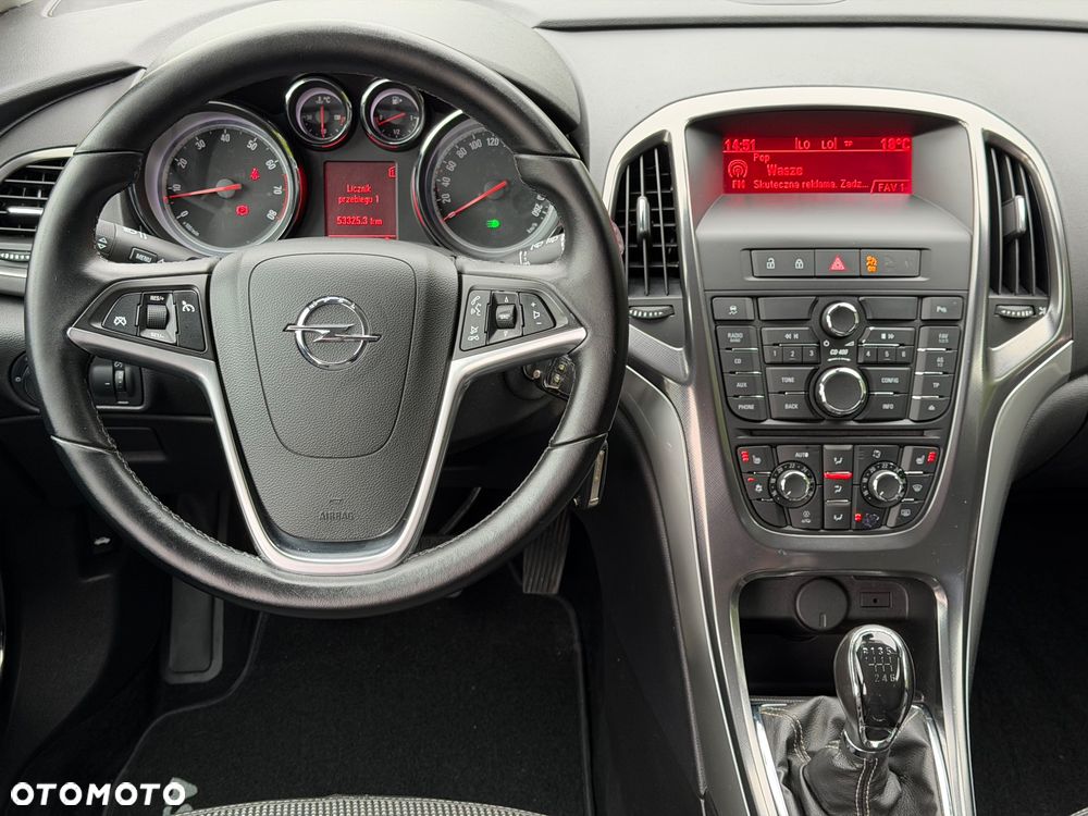 Opel Astra 1.4 Turbo Cosmo - 29