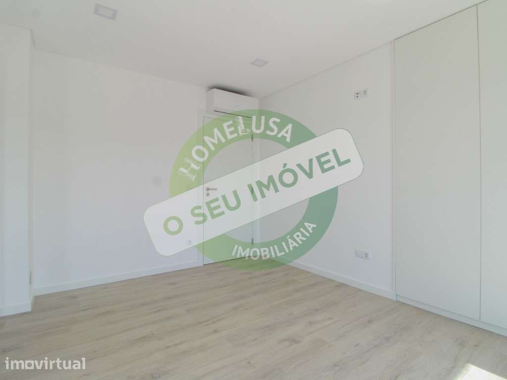 Moradia T4 de arquitetura moderna em Coimbra - Grande imagem: 5/49