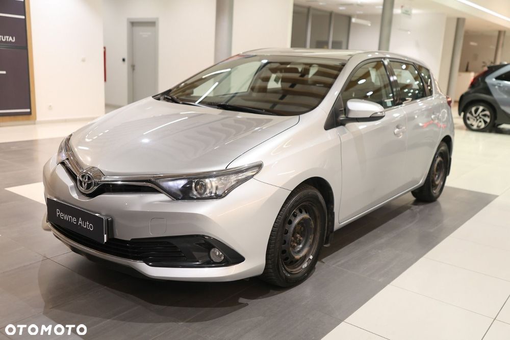 Toyota Auris - 29
