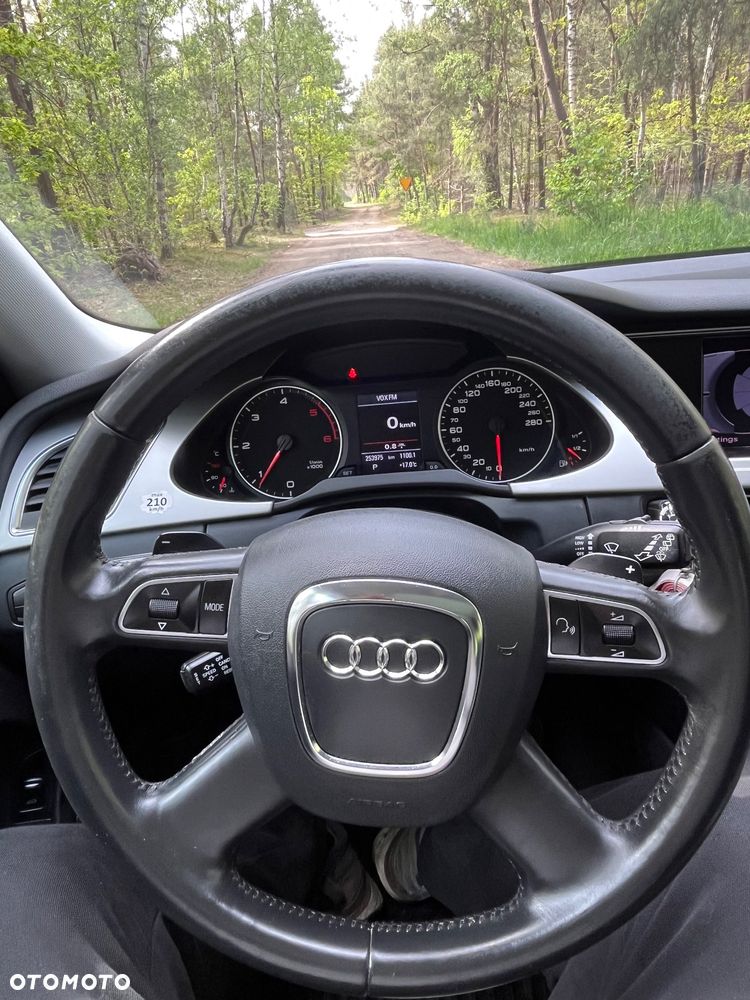 Audi A4 Avant 2.0 TDI DPF multitronic Attraction - 37
