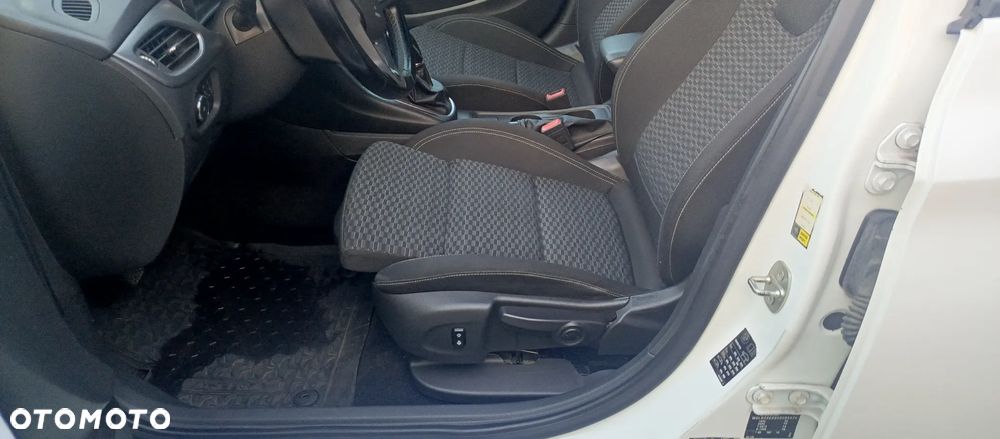Opel Astra 1.4 T Dynamic - 7