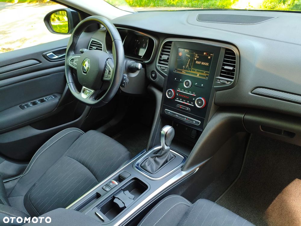 Renault Megane TCe 140 GPF EDC LIMITED - 6