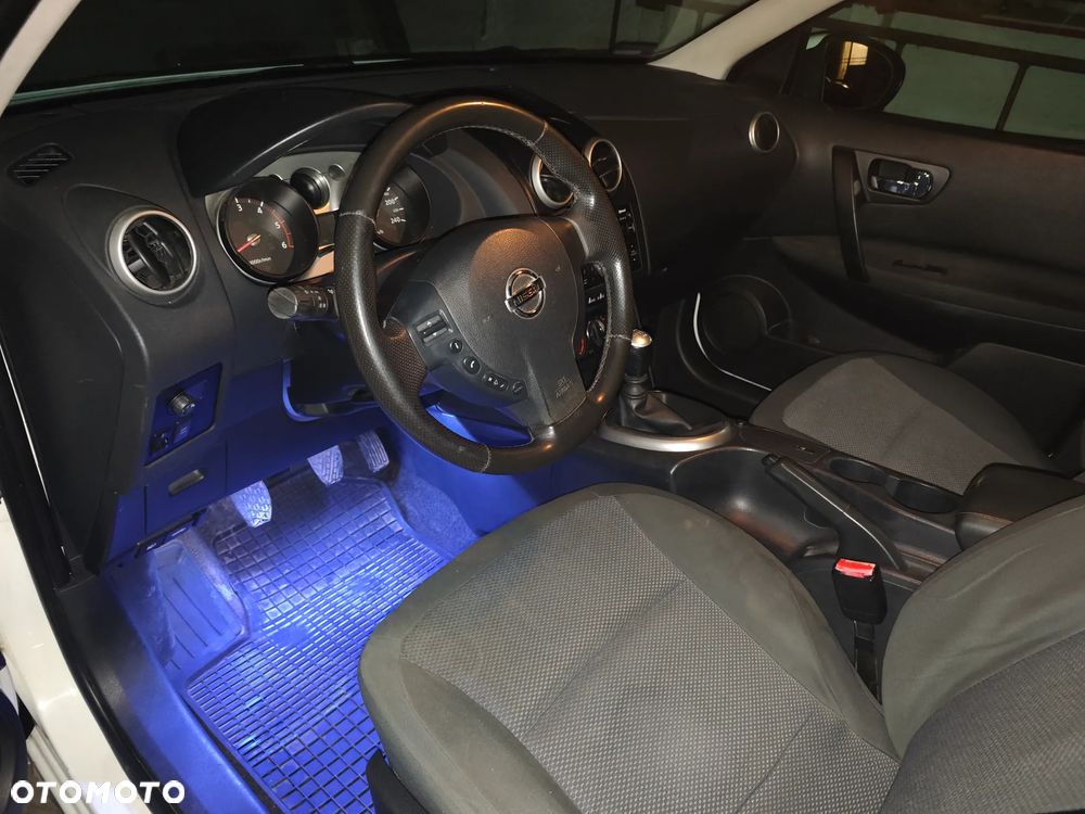 Nissan Qashqai 2.0 dCi Visia - 12