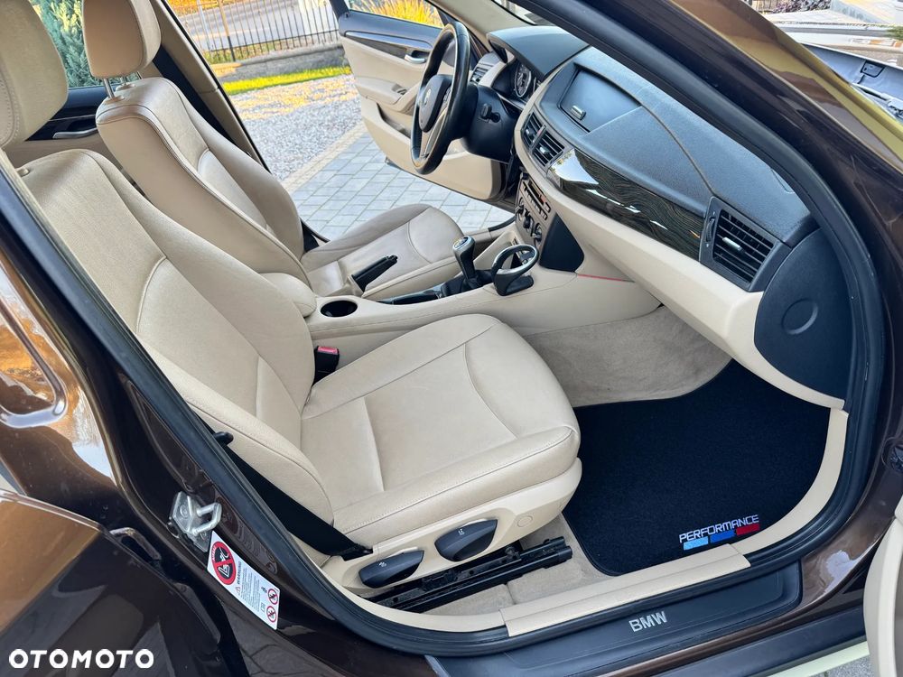 BMW X1 sDrive20d - 6