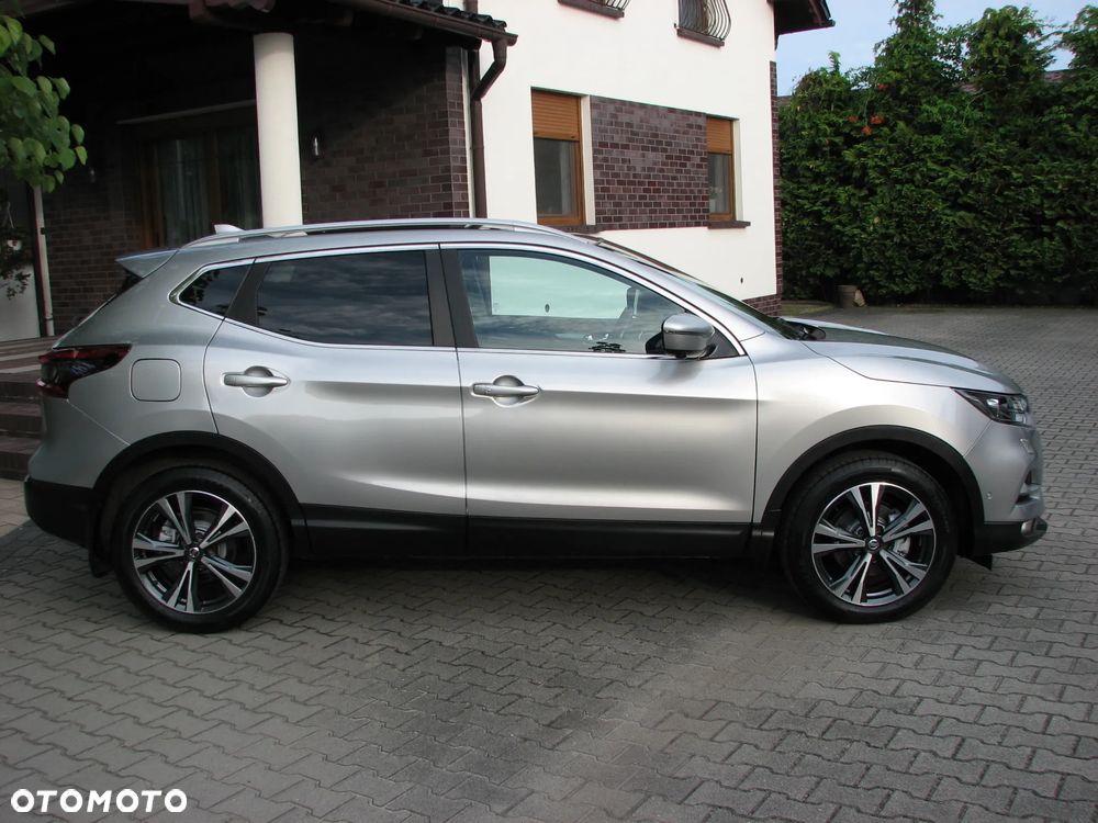 Nissan Qashqai 1.2 DIG-T N-Connecta EU6 - 14