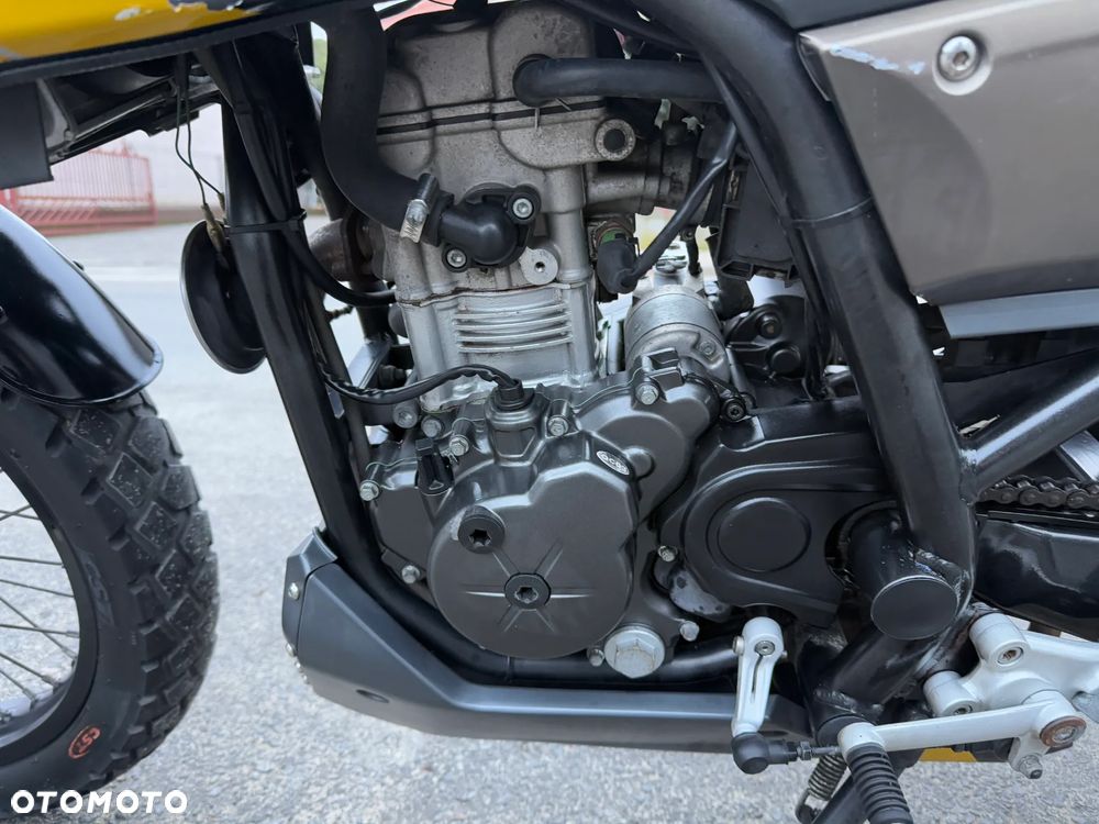 Mondial HPS 125 - 13