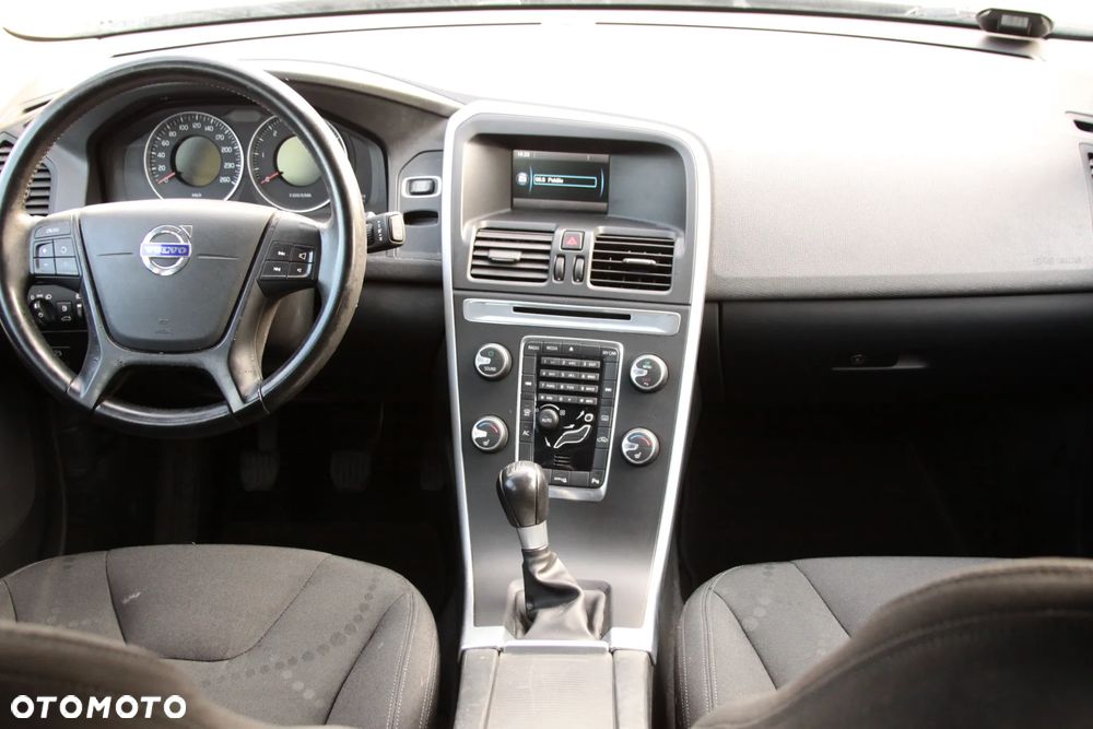 Volvo XC 60 D4 Kinetic - 14
