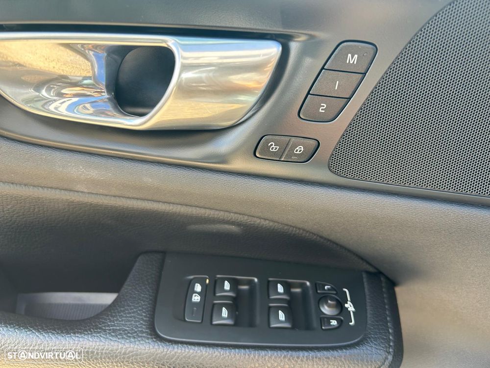 Volvo V60 2.0 T6 AWD TE Inscription Expression - 13