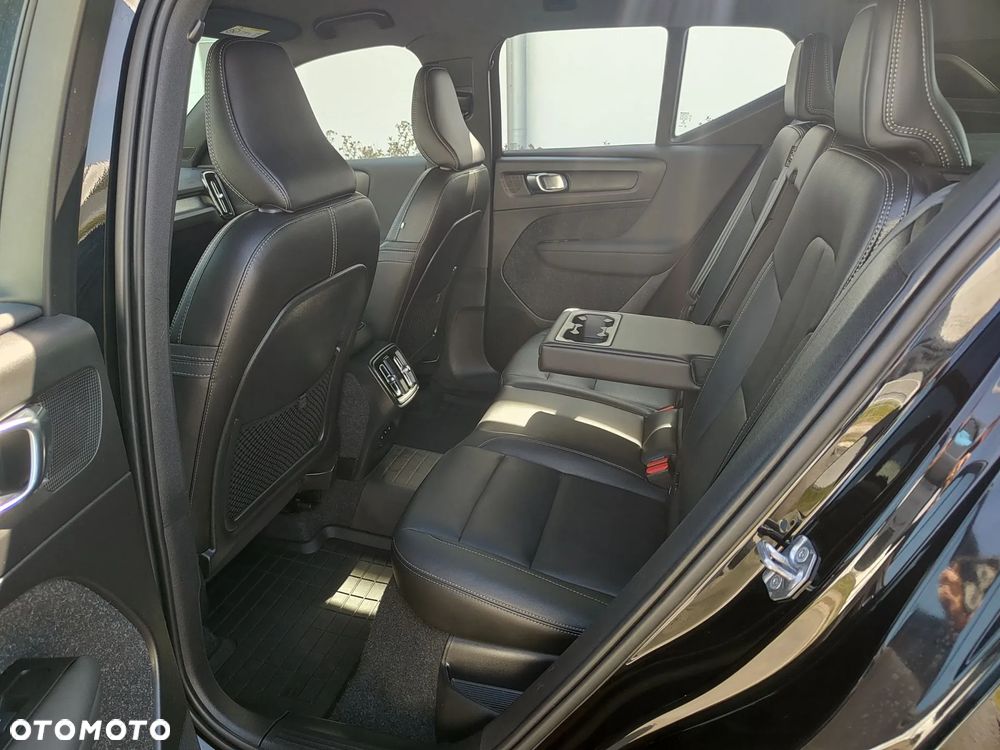 Volvo XC 40 T3 Geartronic RDesign - 14