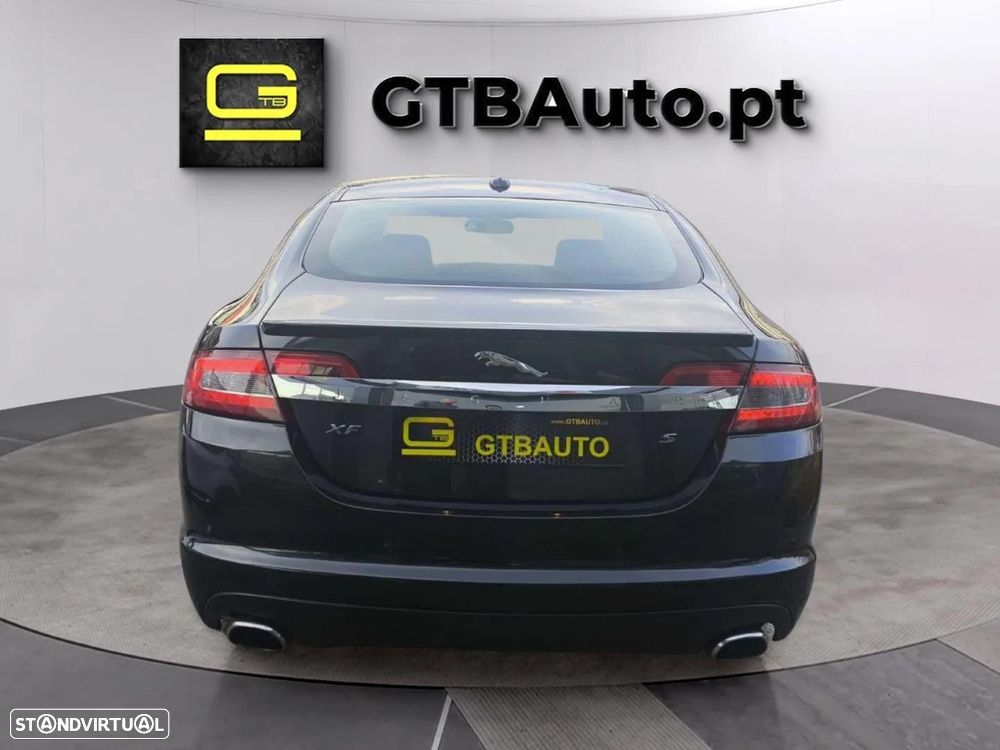 Jaguar XF - 6