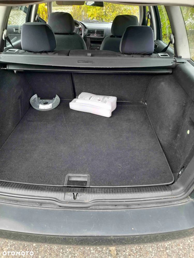 Volkswagen Golf - 2