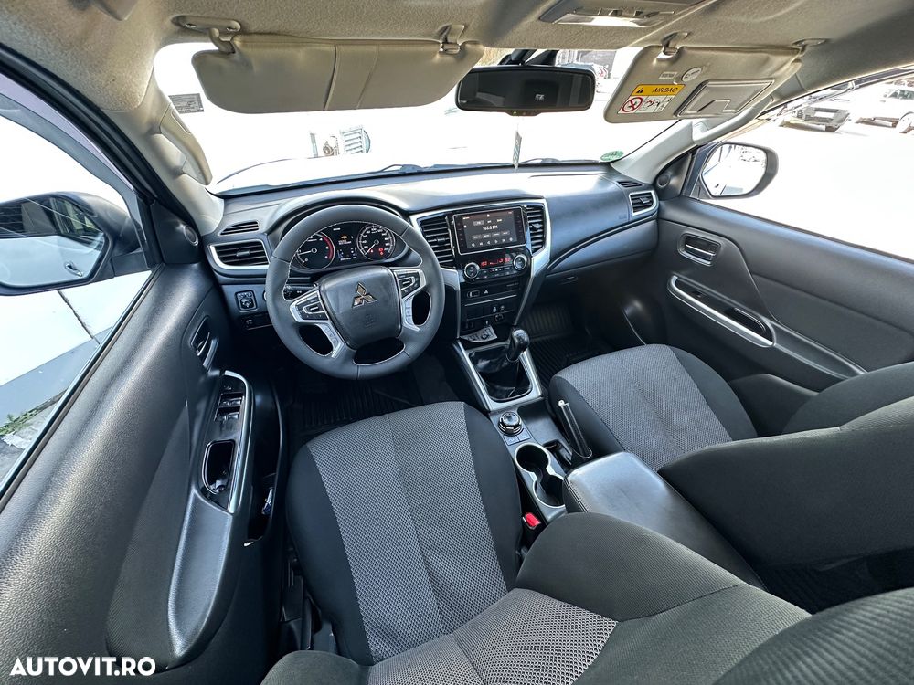 Mitsubishi L200 Double Cab 2.2 DI-D M/T Instyle - 17