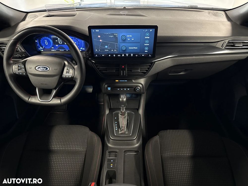 Ford Focus 1.0 EcoBoost MHEV ST-Line X - 13