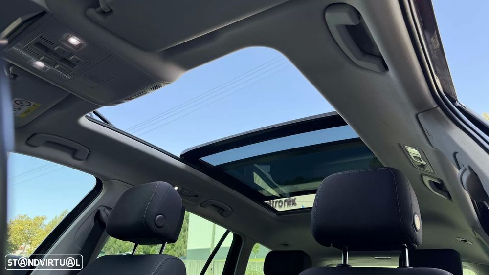 Volkswagen Passat Variant 2.0 TDI Business — fotografia 39