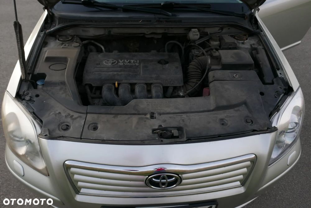 Toyota Avensis - 33