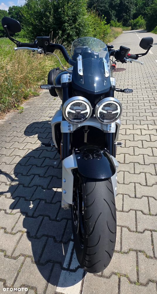 Triumph Rocket - 4