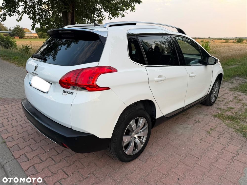 Peugeot 2008 1.6 e-HDi Allure S&S - 5