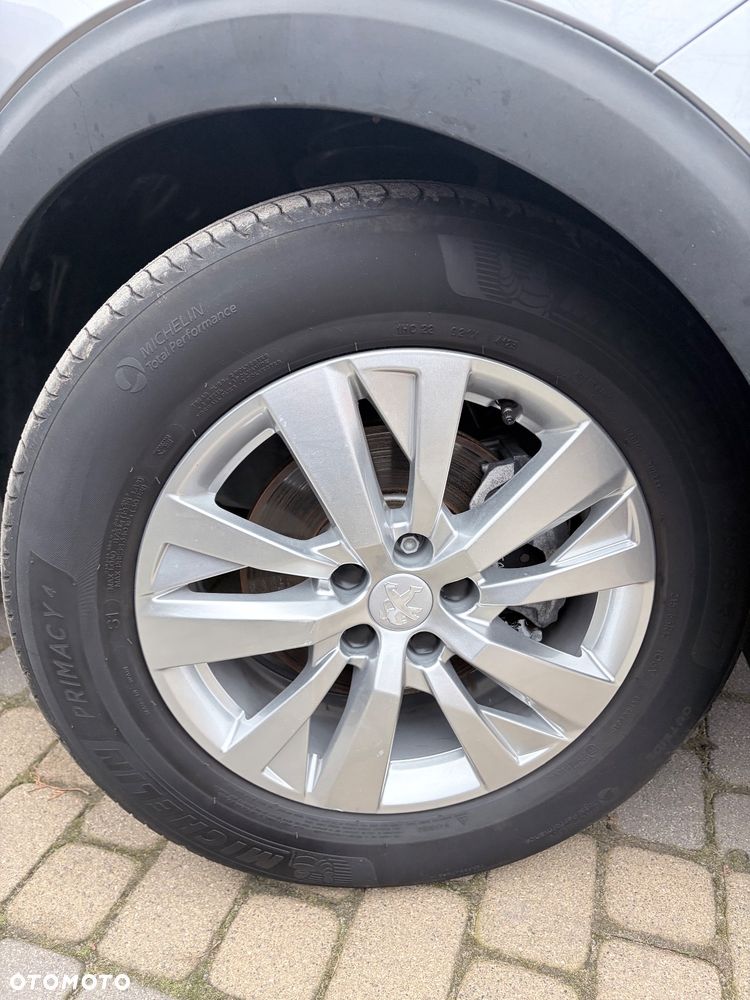 Peugeot 3008 1.2 PureTech mHEV GT S&S e-DCS6 - 13