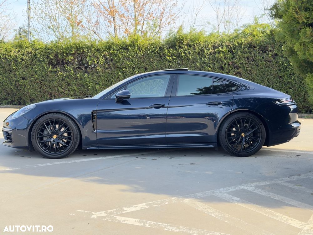 Porsche Panamera 4S - 3