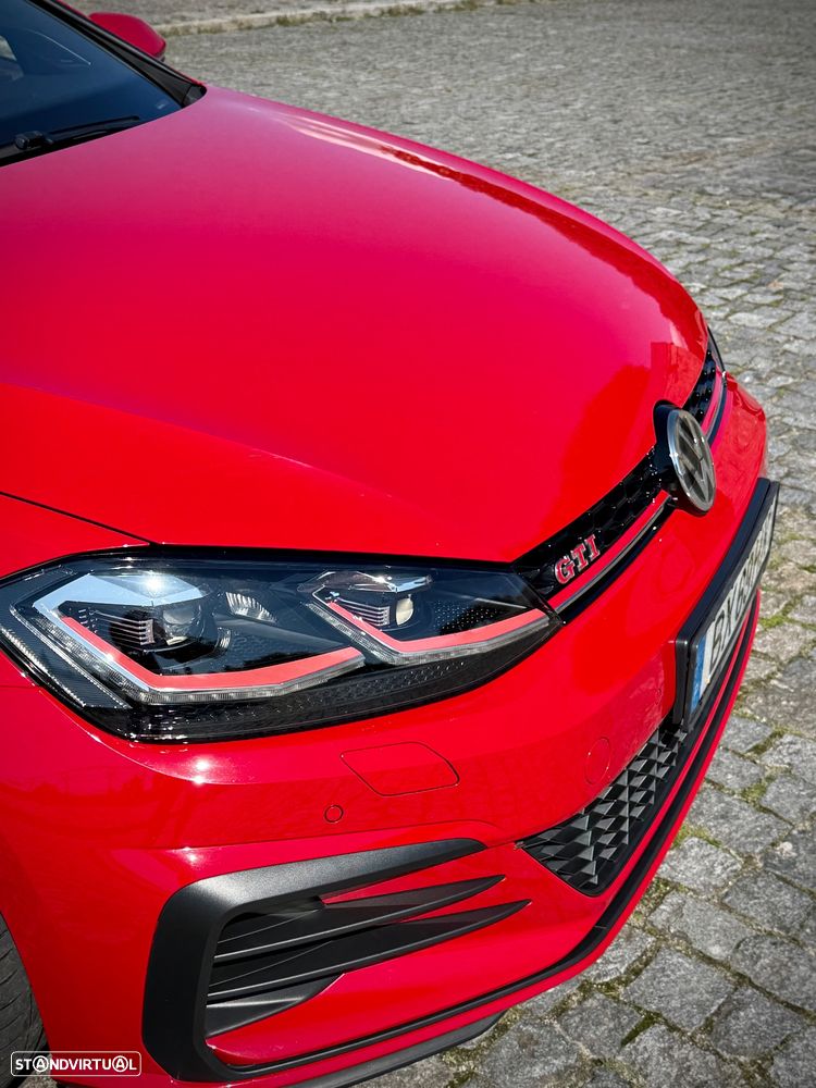 VW Golf 2.0 TSI GTI DSG Performance - 11