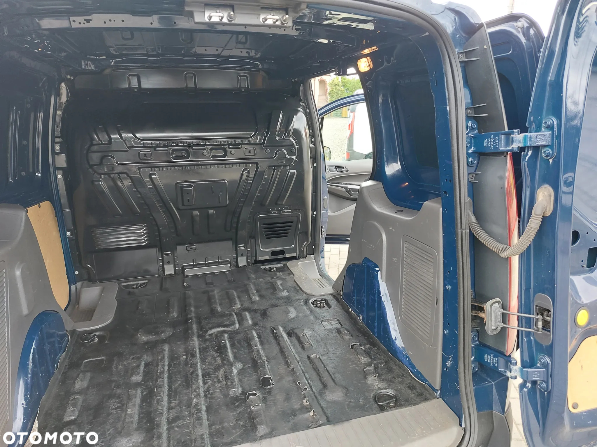 Ford Transit Connect 220 L1 Trend - 23