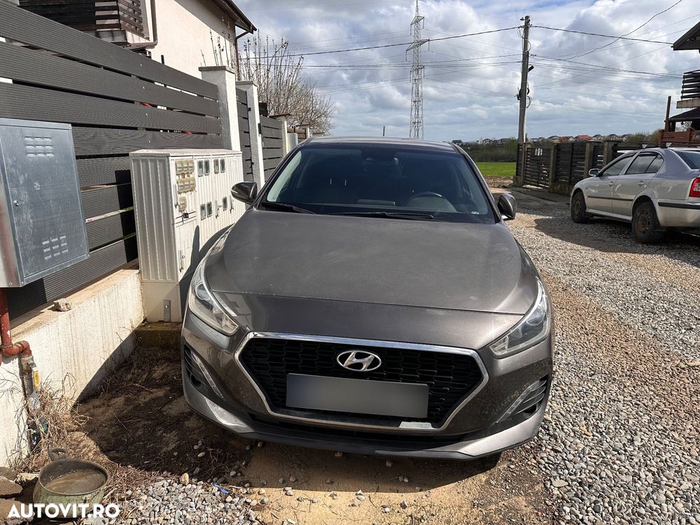 Hyundai i30 1.4 100CP 5DR M/T Comfort+ - 1