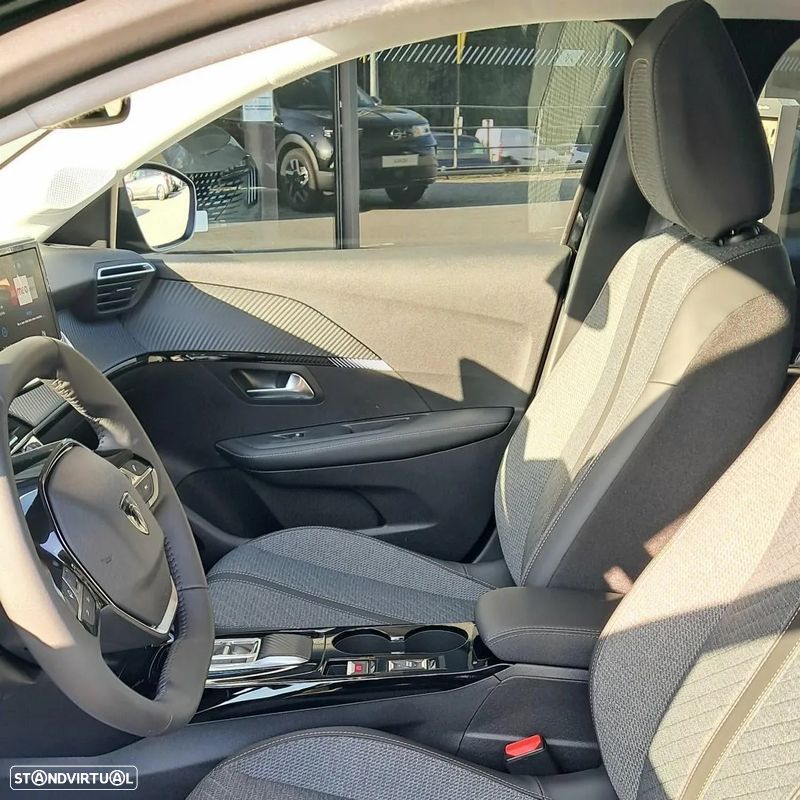Peugeot e-208 51 kWh Allure - 8