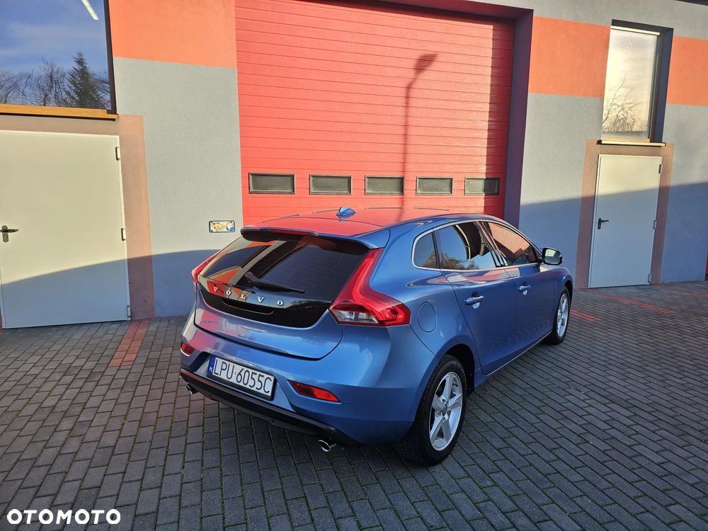 Volvo V40 D4 Summum - 12