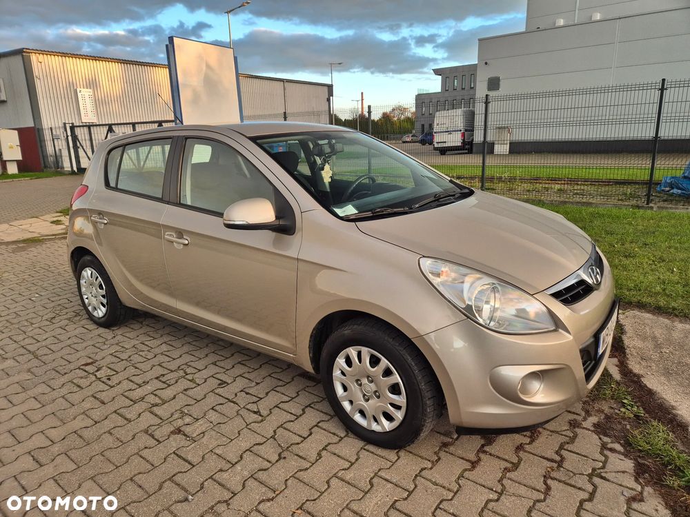 Hyundai i20 - 3