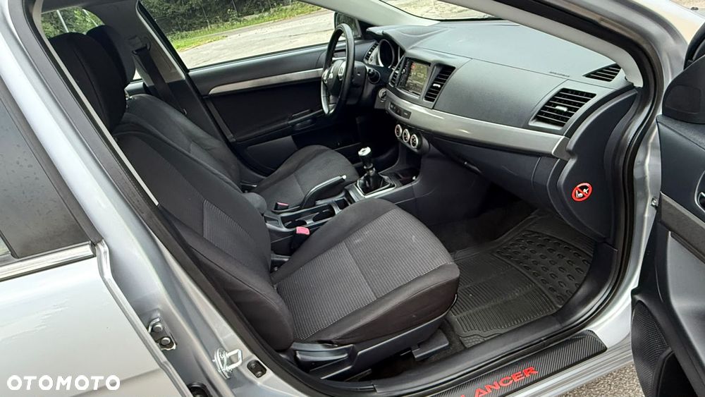 Mitsubishi Lancer 2.0 DI-D Intense - 9