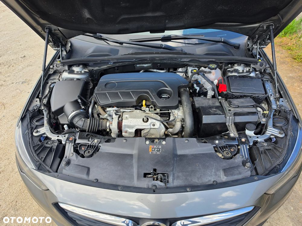 Opel Insignia - 25