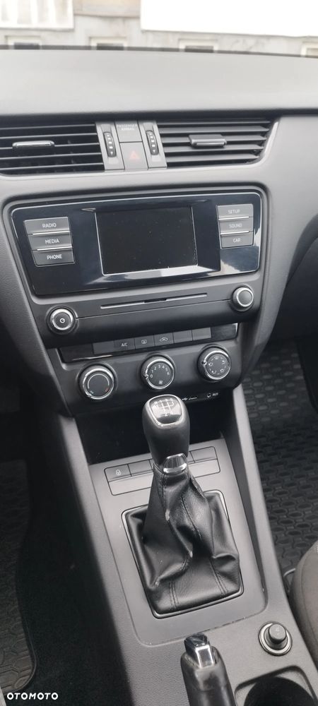 Skoda Octavia 1.6 TDI Active - 9