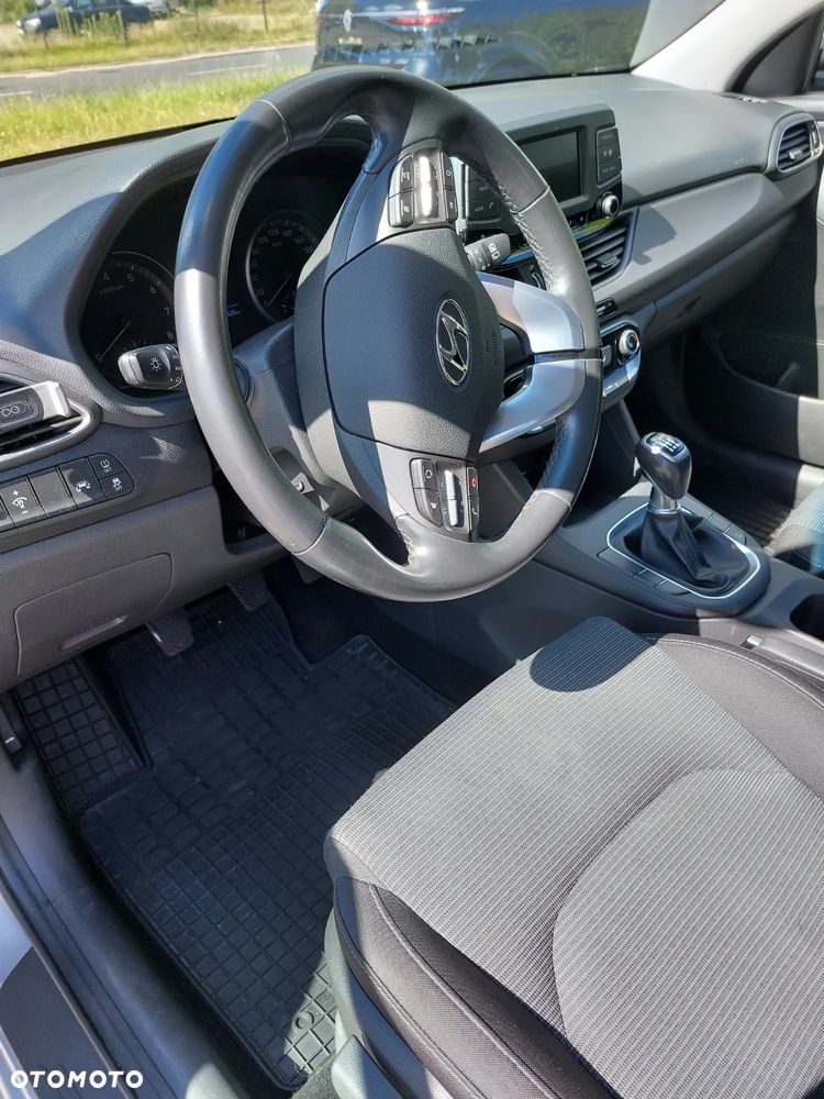 Hyundai i30 1.4 Classic + - 13